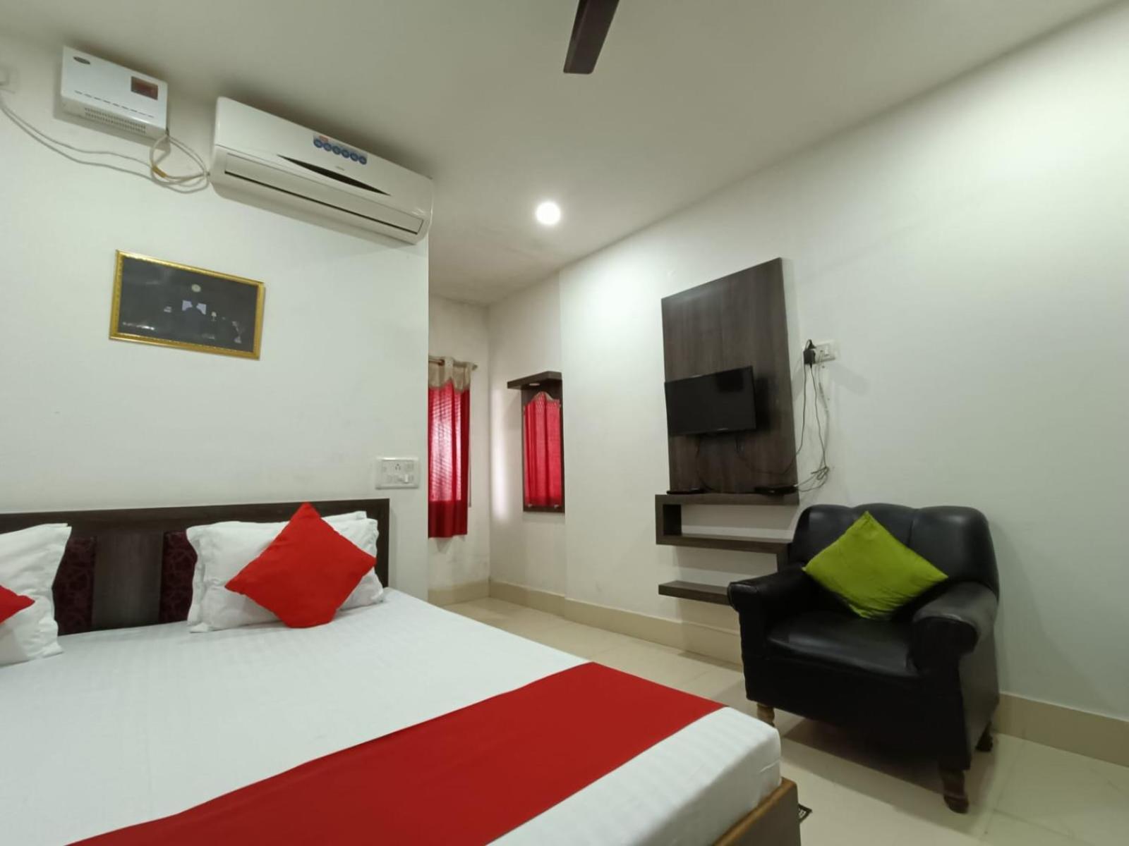 Hotel Executive Inn Hailakandi Luaran gambar